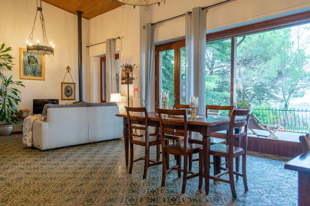 Villa Poliziana San Benedetto Montepulciano Stazione Eksteriør billede